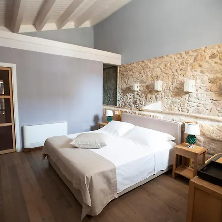 Ballium Luxury Relais Avola Exterior photo