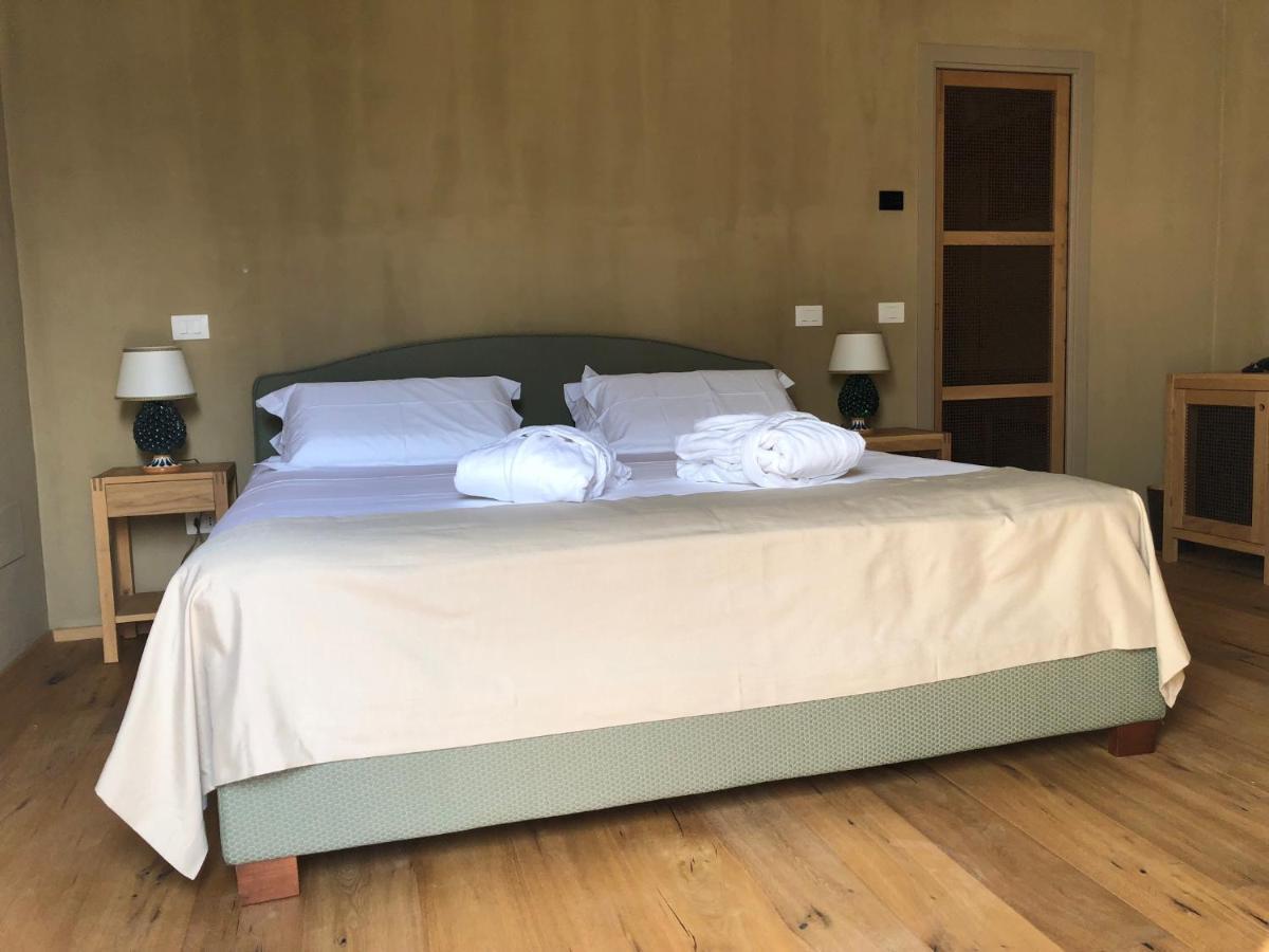 Farm stay Ballium Luxury Relais Avola
