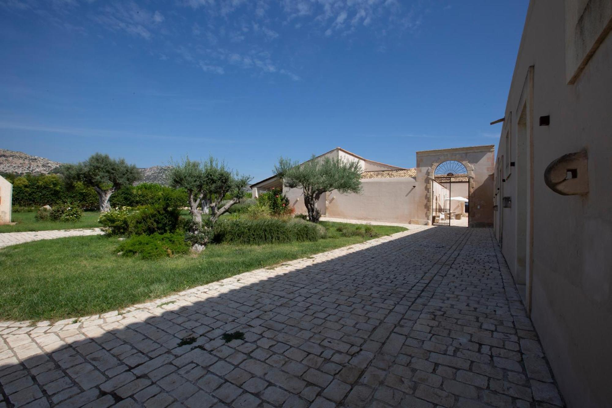 Ballium Luxury Relais Farm stay *