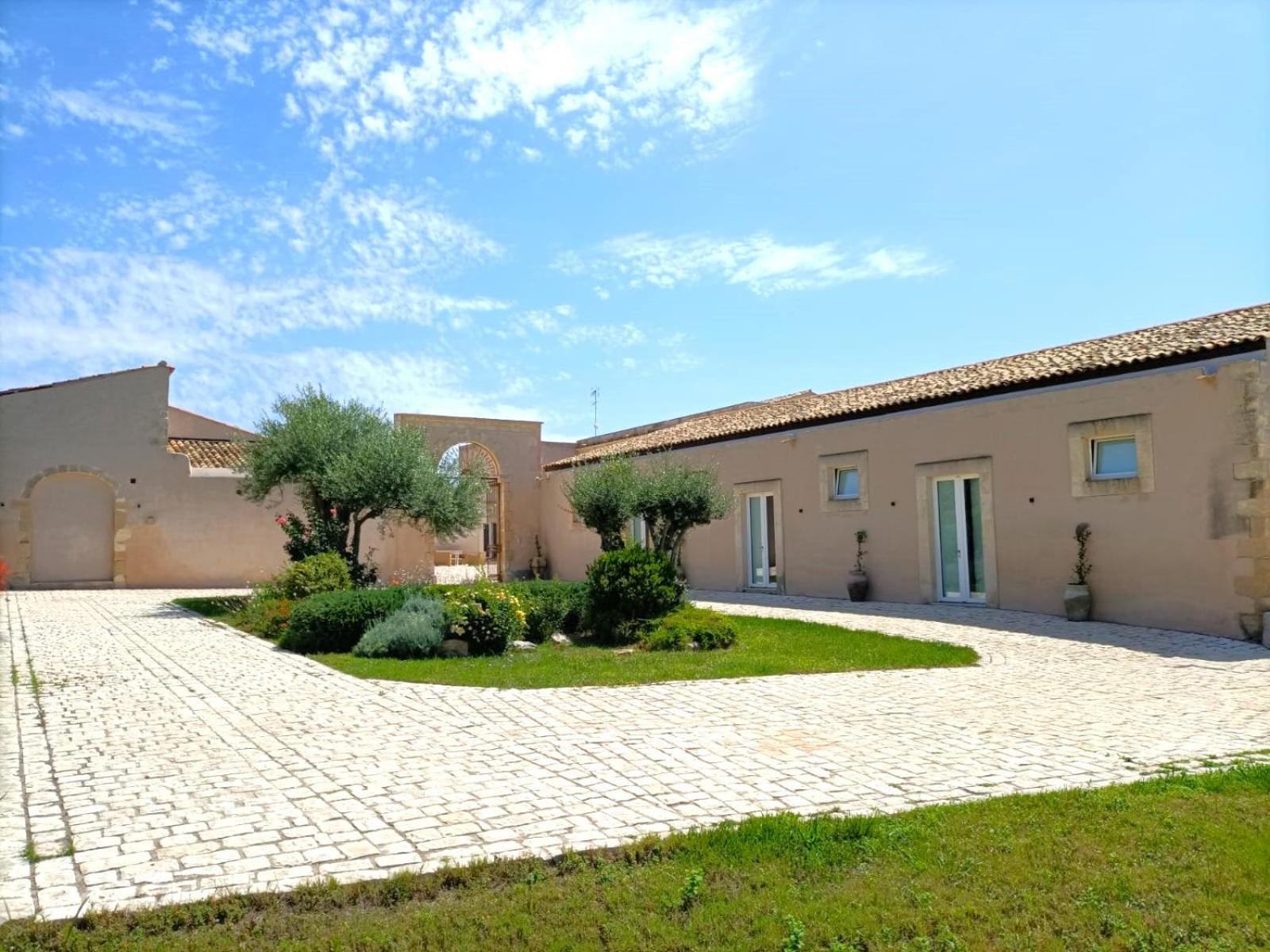 Farm stay Ballium Luxury Relais