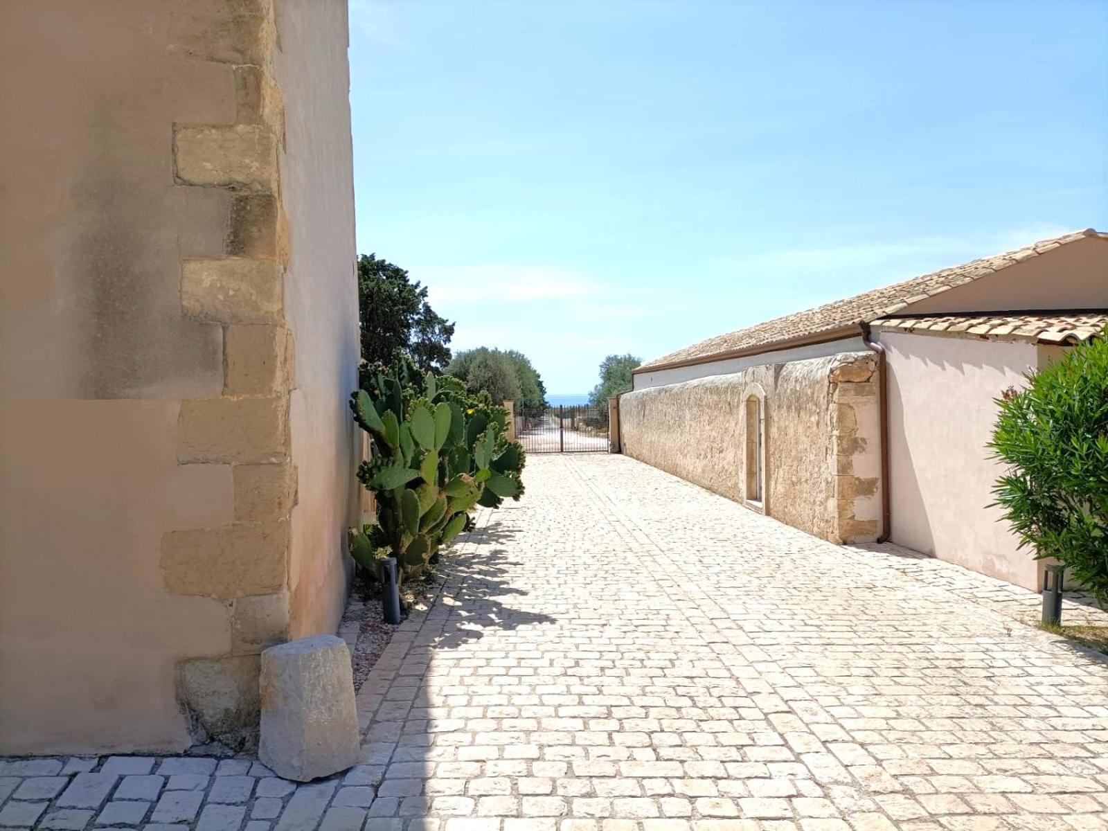 Ballium Luxury Relais Avola