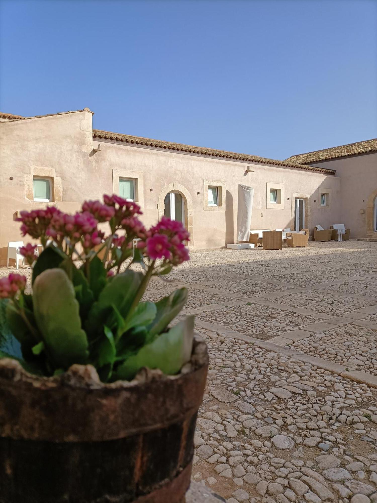 Ballium Luxury Relais Avola