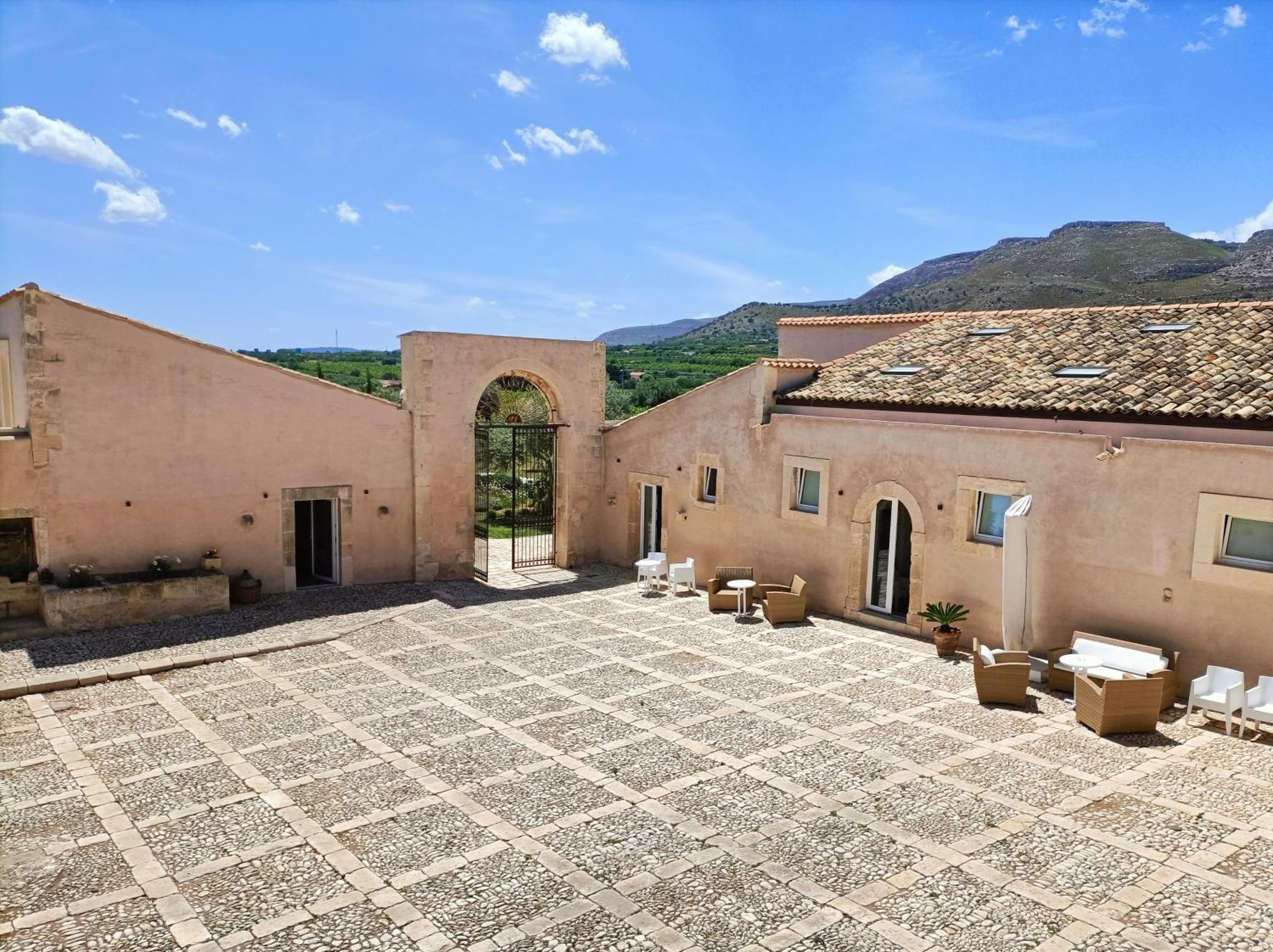 Farm stay Ballium Luxury Relais *
