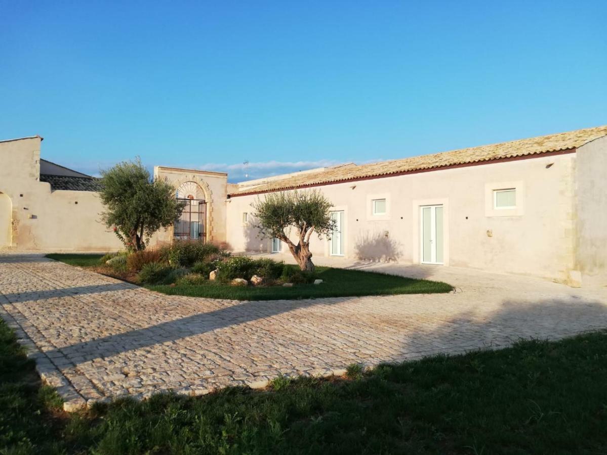 Farm stay Ballium Luxury Relais Avola